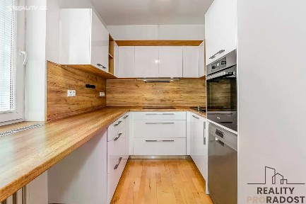 Prodej bytu 3+1 80 m² Prachatická, České Budějovice - České Budějovice 2