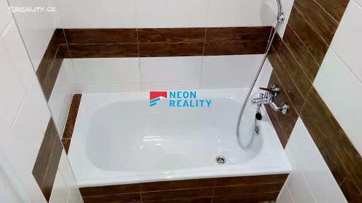 Pronájem bytu 1+1 36 m² Ahepjukova, Ostrava - Moravská Ostrava