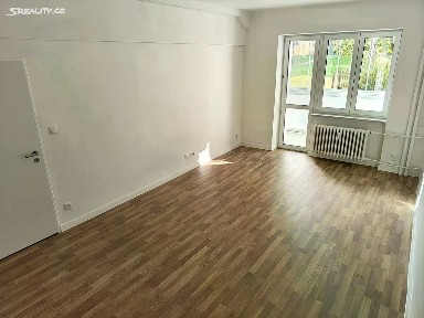 Pronájem bytu 1+1 40 m² Španielova, Ostrava - Poruba
