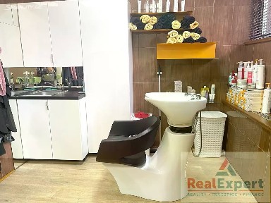 Pronájem obchodního prostoru 42 m² Štefánikova, Praha - Smíchov