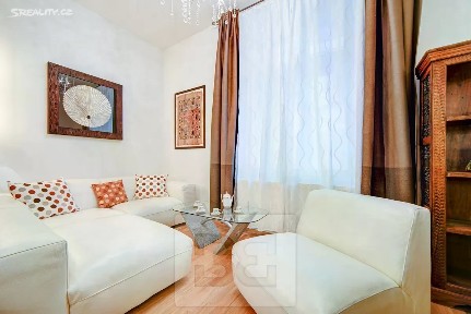 Pronájem bytu 1+1 42 m² Biskupská, Brno - Brno-město