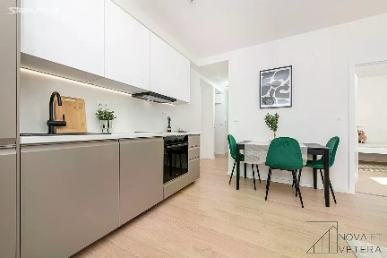 Prodej bytu 3+kk 53 m² Buková, Praha - Žižkov