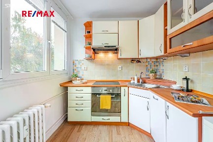 Prodej bytu 2+1 57 m² V bytovkách, Praha - Uhříněves