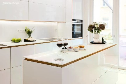 Prodej bytu 4+kk 101 m² Na Petynce, Praha - Břevnov