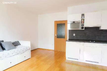Prodej bytu 1+kk 31 m² Kovanecká, Praha - Libeň