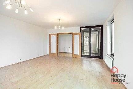 Pronájem bytu 3+1 120 m² Na vrstvách, Praha - Podolí