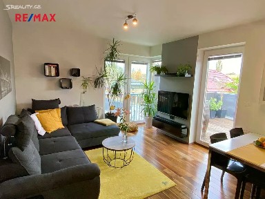 Prodej bytu 3+kk 80 m² Šípková, Mukařov - Srbín