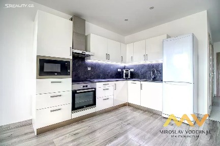 Pronájem bytu 4+kk 82 m² Čajkovského, Hradec Králové - Nový Hradec Králové