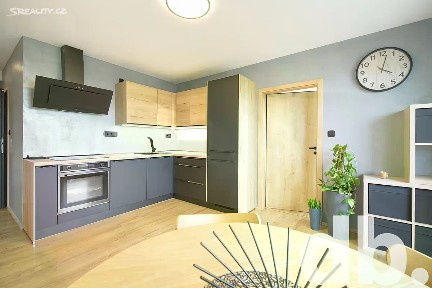 Pronájem bytu 2+1 66 m² Lipová, Nejdek