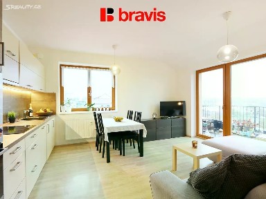 Pronájem bytu 3+kk 68 m² Holubice