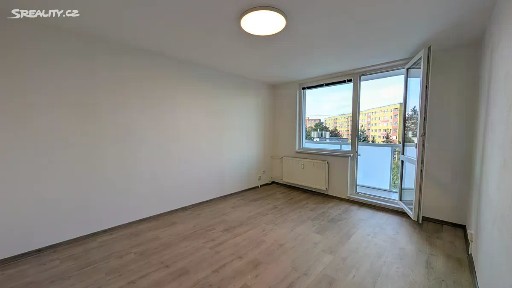 Pronájem bytu 3+1 68 m² Řezáčova, Olomouc - Lazce