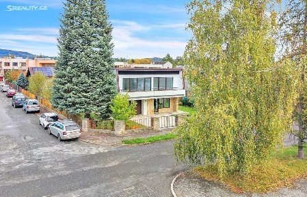 Pronájem rodinného domu 204 m², pozemek 827 m² J. Š. Kubína, Jičín - Holínské Předměstí