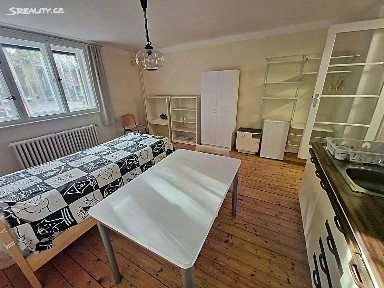 Pronájem bytu 1+kk 29 m² Na Větrníku, Praha