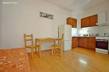 Pronájem bytu 1+kk 26 m² U Uranie, Praha - Holešovice