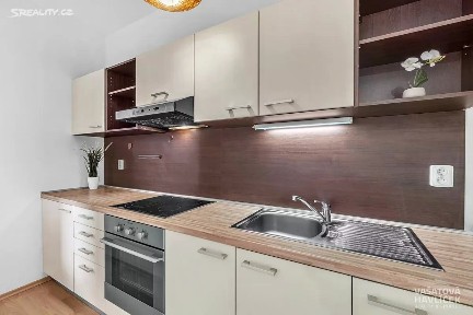 Prodej bytu 1+kk 38 m² Edvarda Beneše, Přelouč