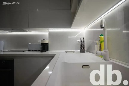 Prodej bytu 3+1 71 m² Tržiště, Karlovy Vary