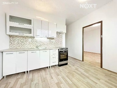 Pronájem bytu 2+1 61 m² Luční, Chodov