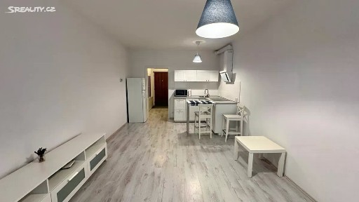 Pronájem bytu 1+kk 31 m² Jana Masaryka, Hradec Králové - Nový Hradec Králové