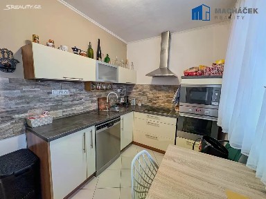 Prodej bytu 3+1 67 m² U Vlastního krbu, Teplice - Trnovany