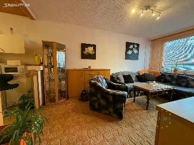 Prodej bytu 2+kk 45 m² Veronské nám., Praha - Horní Měcholupy