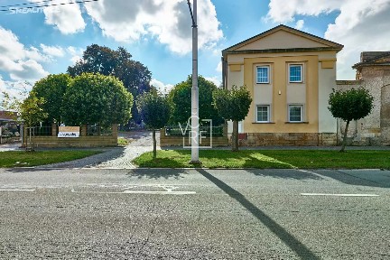 Hradec Králové, Kukleny, Pražská třída