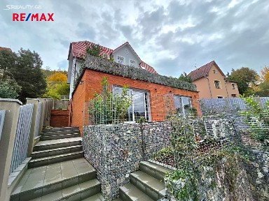 Pronájem bytu 2+kk 78 m² Ke Hřbitovu, Všenory