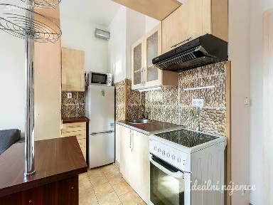 Pronájem bytu 1+kk 27 m² Silurská, Praha - Hlubočepy