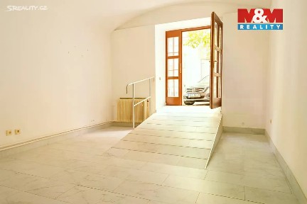 Prodej obchodního prostoru 77 m² Chodská, Praha - Vinohrady