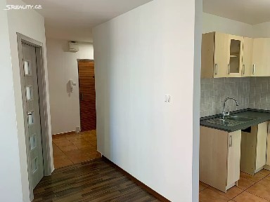 Pronájem bytu 2+kk 42 m² Jižní, Bílina - Újezdské Předměstí