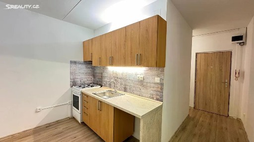 Pronájem bytu 1+1 35 m² Na Jihu, Jičín - Nové Město