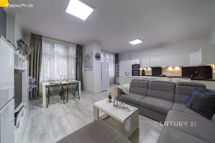 Prodej bytu 3+kk 86 m² Sokolovská, Praha - Vysočany