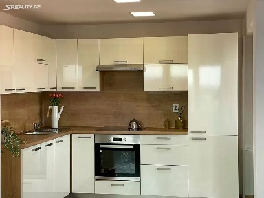 Prodej bytu 3+kk 59 m² Výškovická, Ostrava - Zábřeh