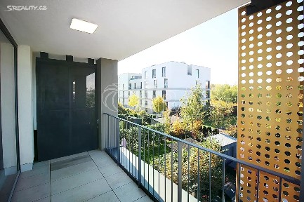 Pronájem bytu 3+kk 77 m² Plzákova, Praha - Kbely