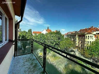 Pronájem bytu 2+1 79 m² Pernerova, Praha - Karlín