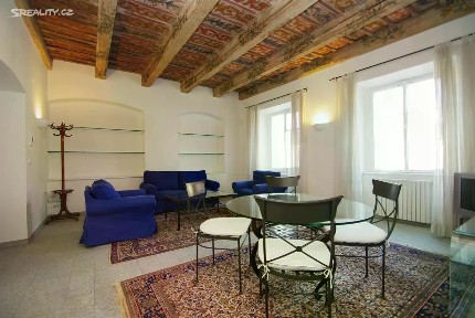 Pronájem bytu 3+1 73 m² Hroznová, Praha - Malá Strana