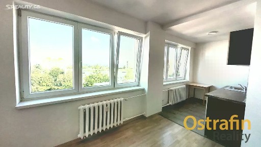 Pronájem bytu 1+kk 28 m² Kubánská, Ostrava - Poruba