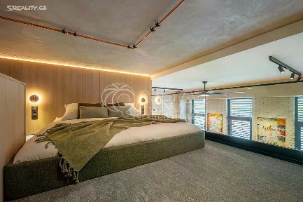 Pronájem bytu 1+kk 53 m² Tusarova, Praha - Holešovice