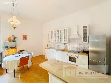 Pronájem bytu 2+kk 70 m² Na baště sv. Tomáše, Praha - Hradčany