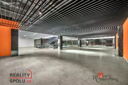 Pronájem obchodního prostoru 88 m² náměstí 28. října, Hradec Králové - Pražské Předměstí