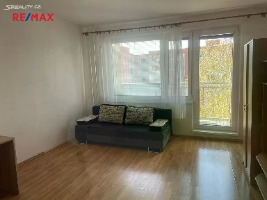 Pronájem bytu 3+1 68 m² Na Honech III, Zlín