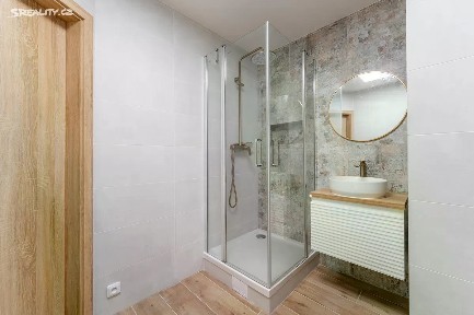 Prodej bytu 3+kk 68 m² Nevanova, Praha - Řepy