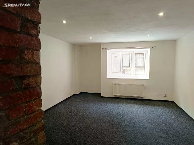 Pronájem bytu 2+1 42 m² Žitavská, Chrastava