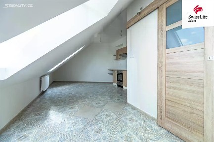 Prodej bytu 2+kk 57 m² Břežany II