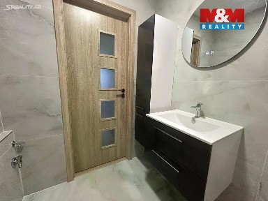 Pronájem bytu 3+1 70 m² Vinařská, Ústí nad Labem - Bukov