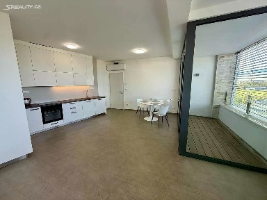 Pronájem bytu 3+kk 95 m² Opuštěná, Brno - Trnitá