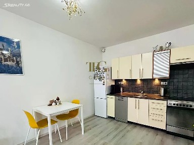Prodej bytu 1+kk 46 m² Herlíkovická, Praha - Kbely