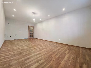 Prodej bytu 1+kk 30 m² Kejzlarova, Hradec Králové - Nový Hradec Králové