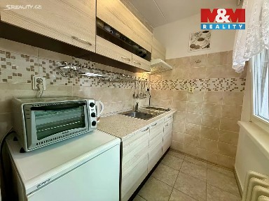 Pronájem bytu 1+kk 32 m² Anglická, Kladno - Kročehlavy