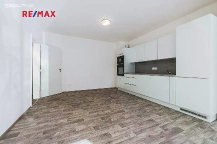 Pronájem bytu 2+kk 54 m² Vestecká, Nehvizdy