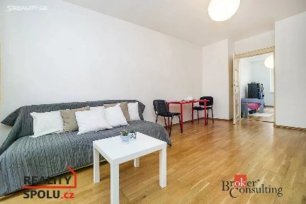 Pronájem bytu 2+1 65 m² Mahenova, Praha - Košíře
